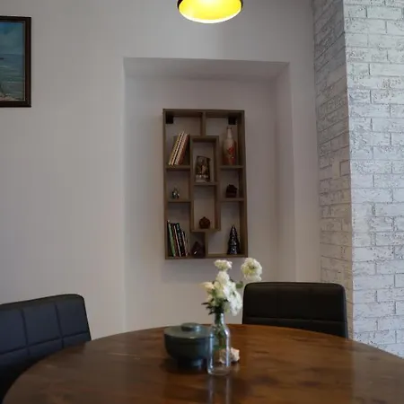 Apartment Dimant *